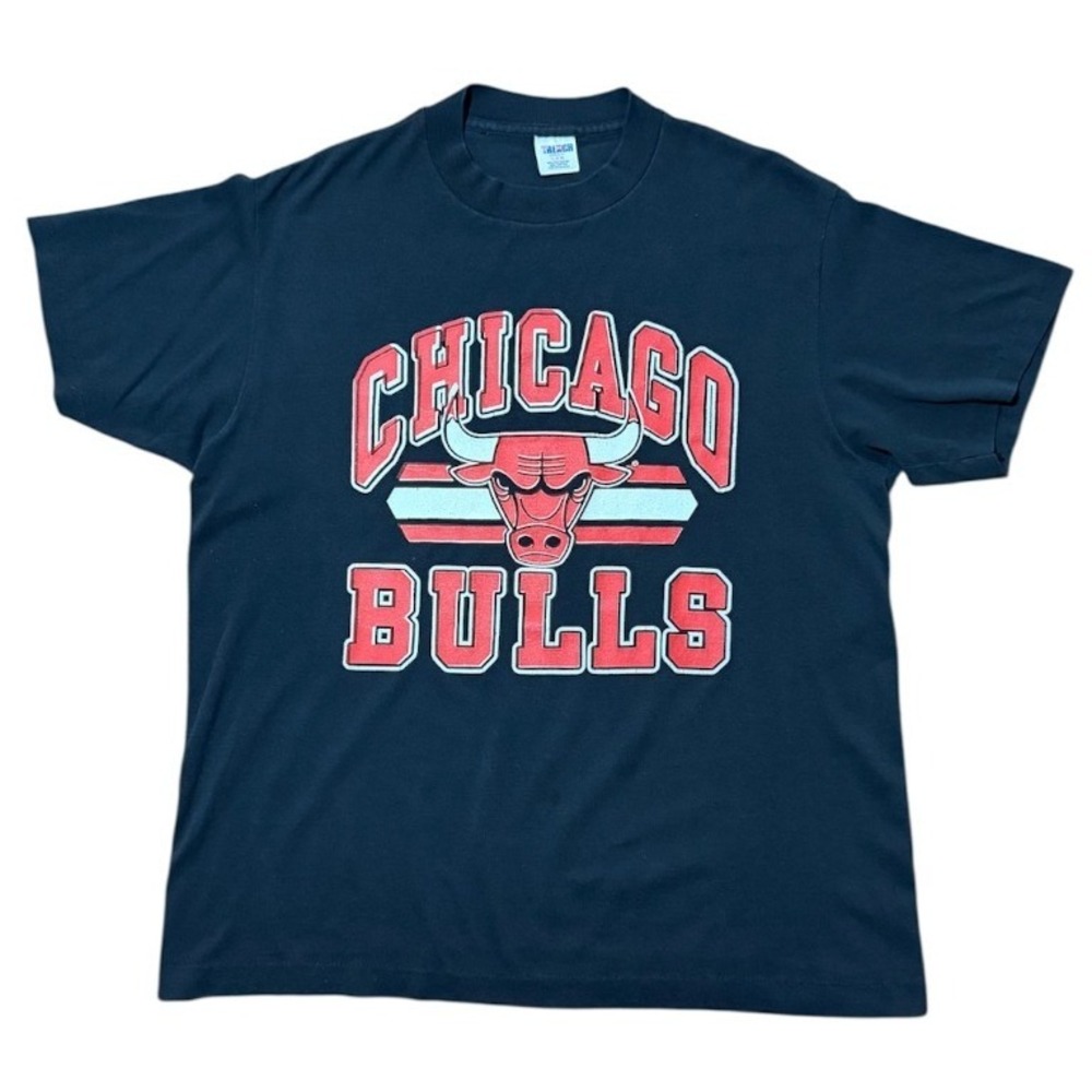 Vintage 80s Chicago Bulls NBA Basketball Trench Sports USA Graphic T-shirt